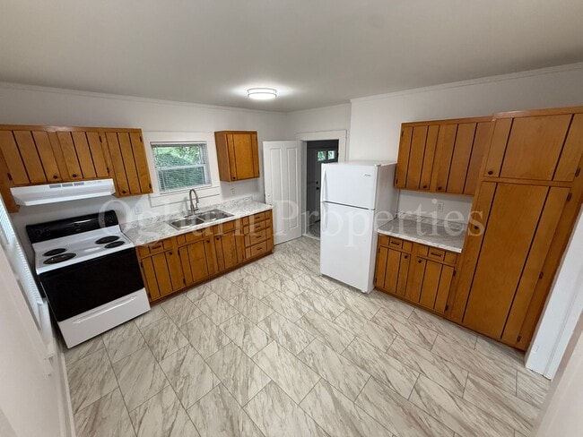 Building Photo - 1607 Thurmond St