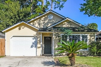 Building Photo - 1841 Quebec Ct