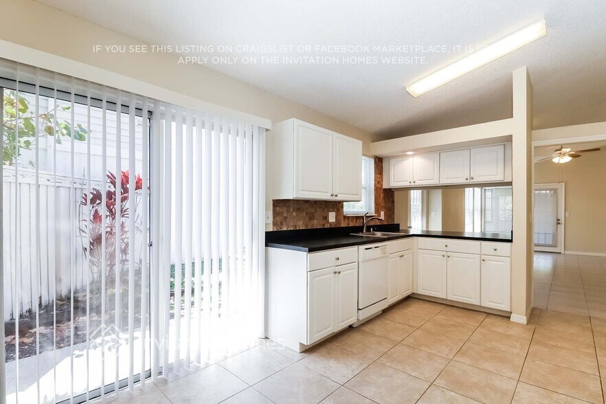 Building Photo - 509 Westborough Ln