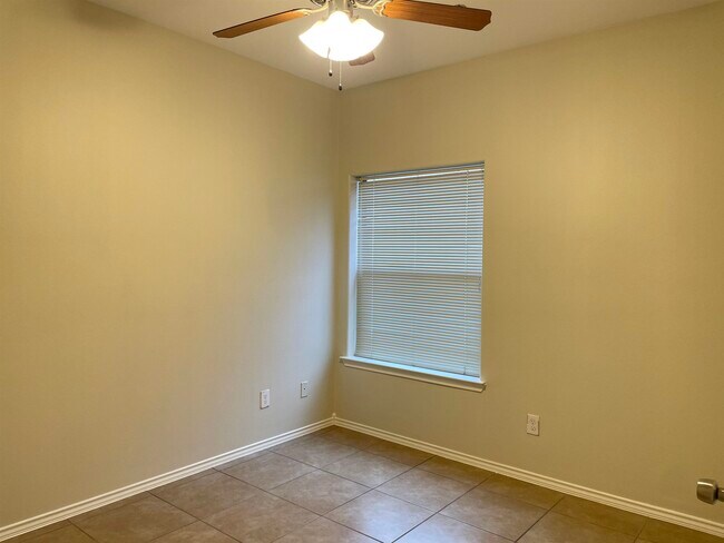 Building Photo - 5402 Marcella Ave