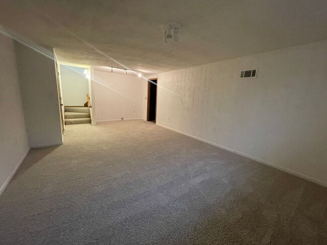 Building Photo - 3 Bed 2 Bath in Troy MO