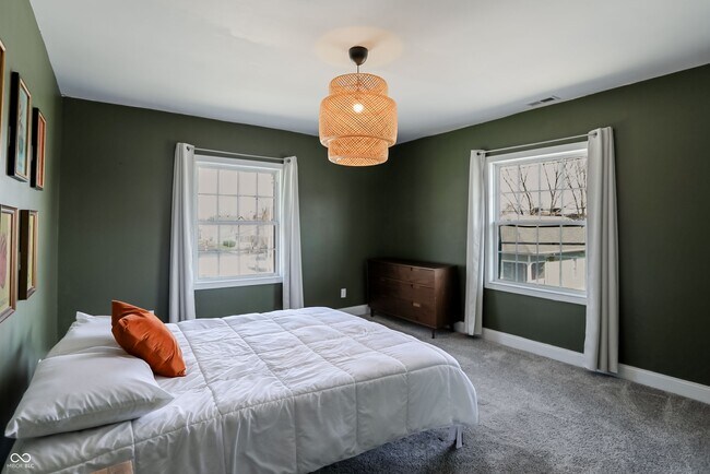 Building Photo - 1306 S East St