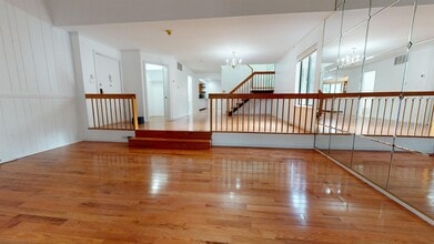 Building Photo - 602 Sanderling Ct