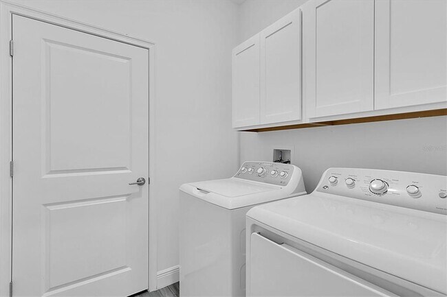 Building Photo - 9967 Red Bay Lp
