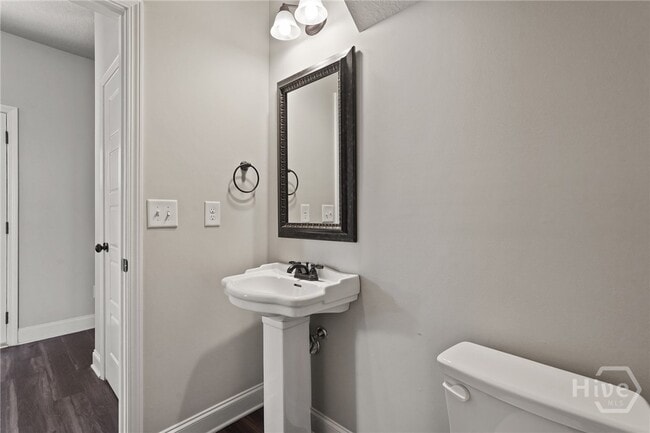 Building Photo - 504 Potter Stone Square