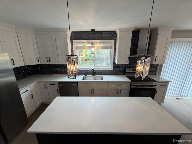 Building Photo - 5140 Woodrun Ct