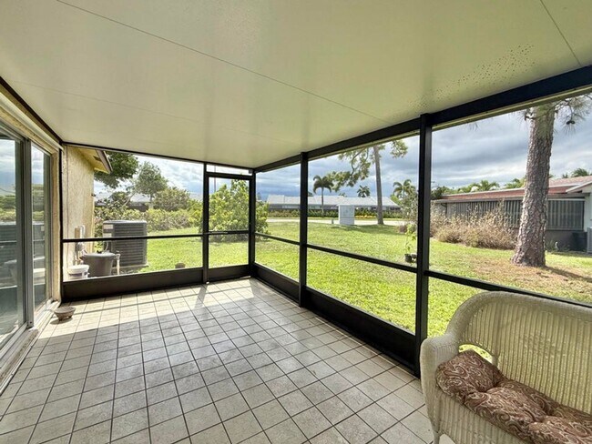 Building Photo - 7257 Pine Park Dr N