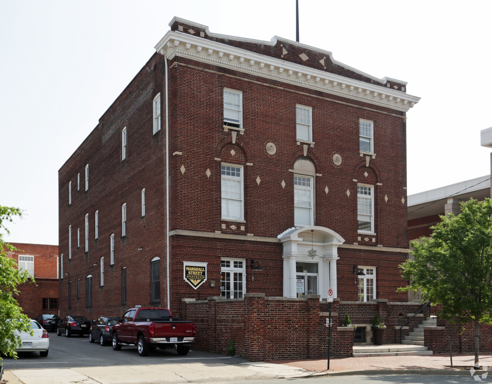 Building Photo - Marshall Street Apartments