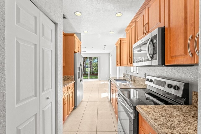 Building Photo - 1214 Sweet Violet Ct