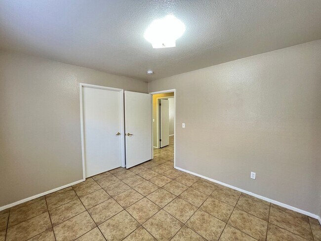 Building Photo - 1320 Reddick Ln