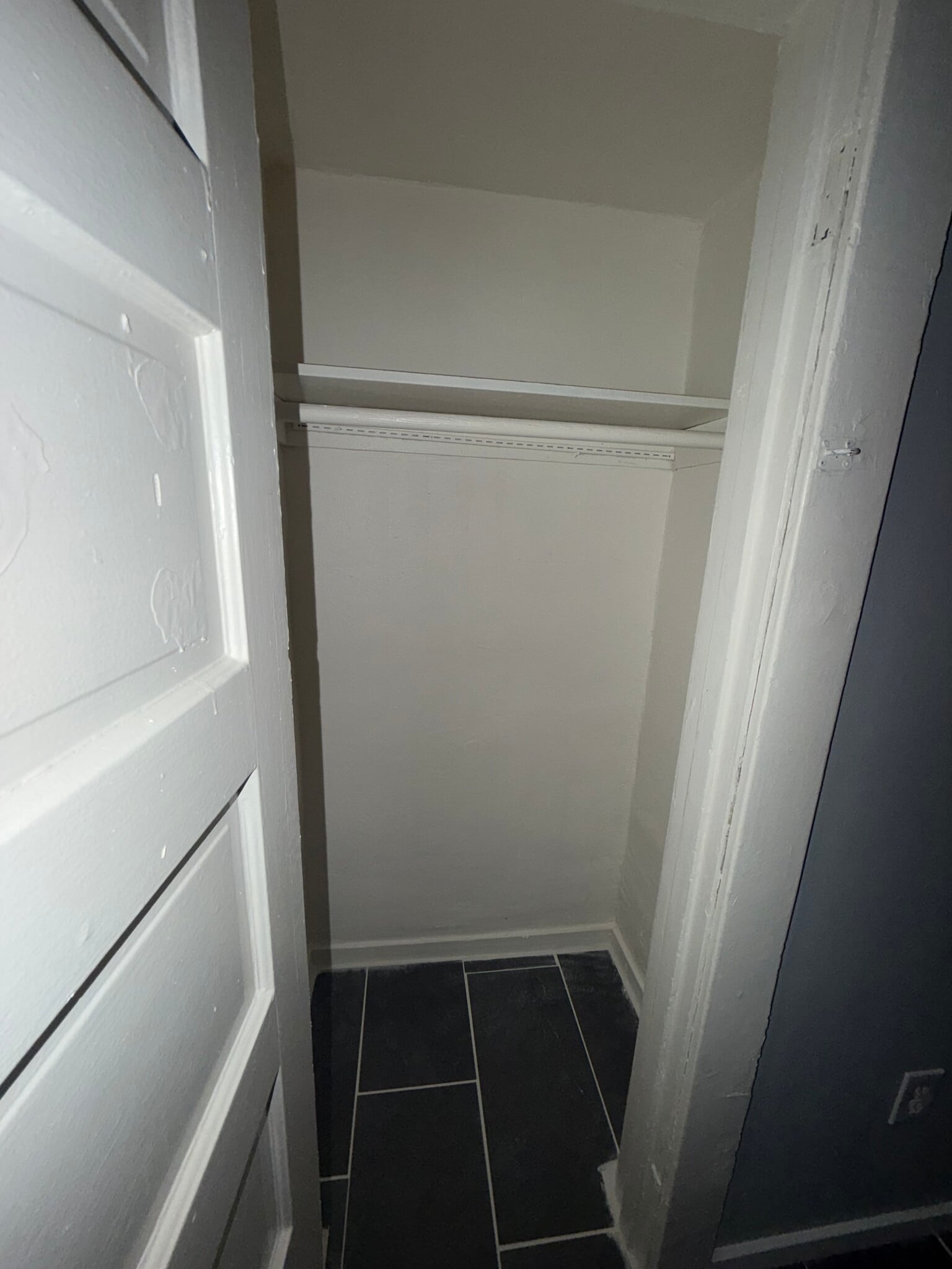 Building Photo - 524 S Soto St