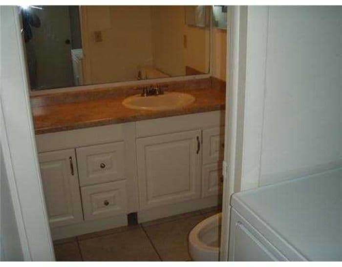 Building Photo - 2148 White Pine Cir