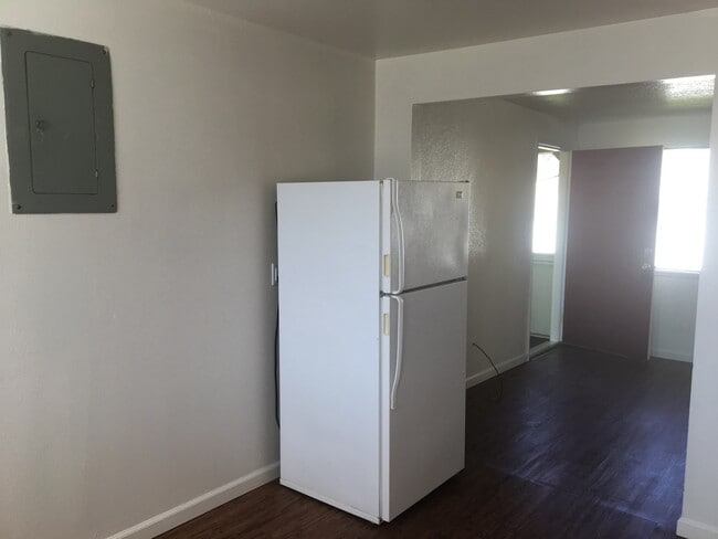 Building Photo - warw01