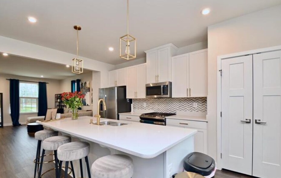 Building Photo - 1329 Trestle Dr