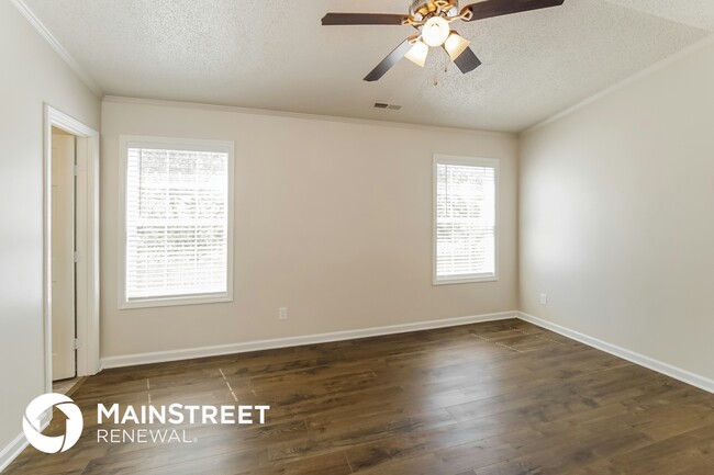Building Photo - 10556 Lone Star Way