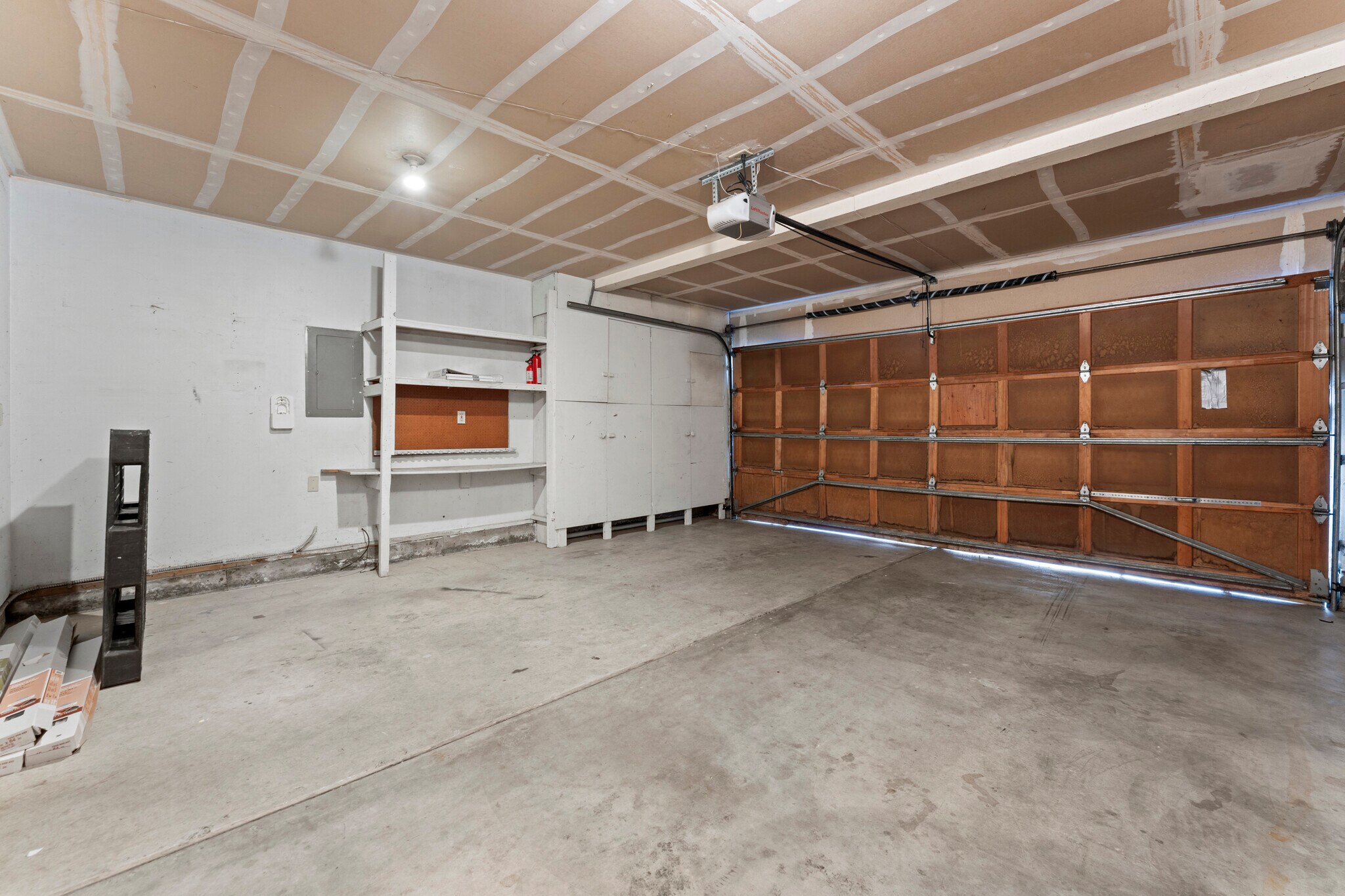 Building Photo - 7050 SW 174th Ave