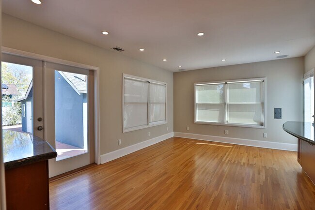 Building Photo - 1020 Madison Ave