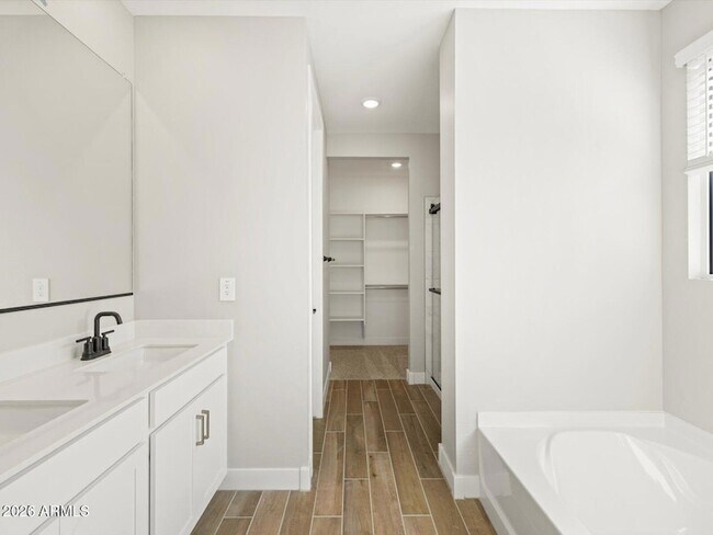 Building Photo - 4820 N 177th Dr