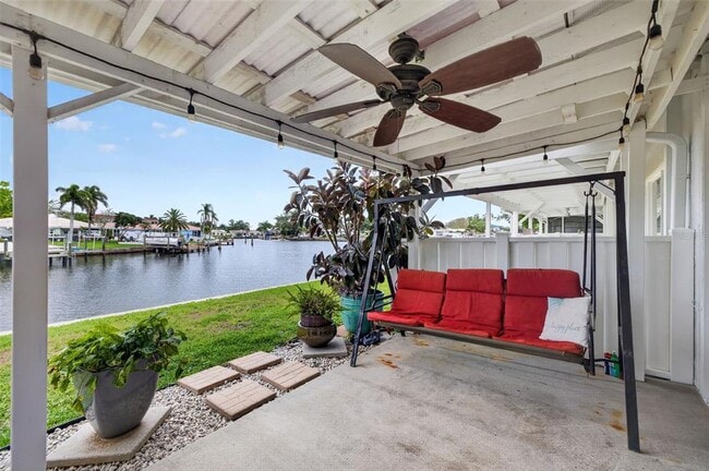 Building Photo - 6537 Cape Hatteras Way NE