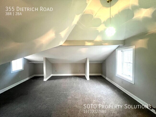 Building Photo - 355 Dietrich Rd