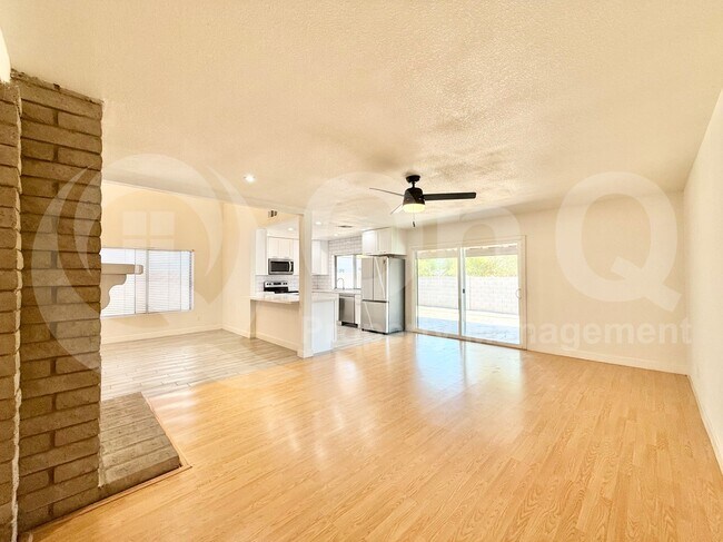 Building Photo - 3147 W Phelps Rd