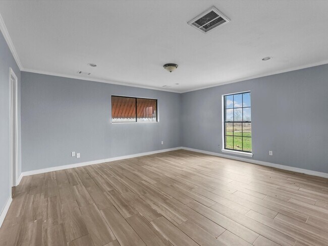 Building Photo - 10445 FM442