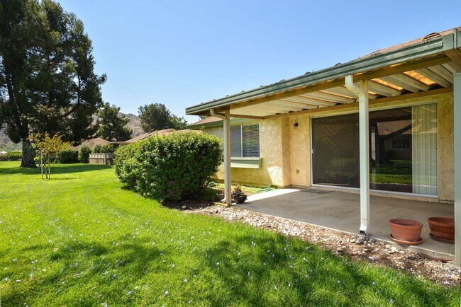 Building Photo - A beautiful Coranado II for Lease
