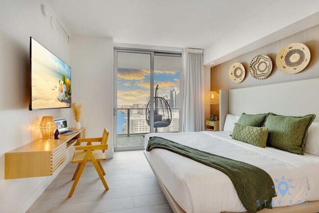 Building Photo - 4010 S Ocean Dr