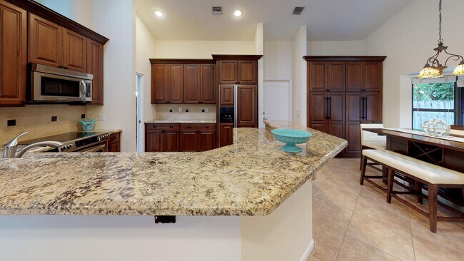 Building Photo - 1835 Staimford Cir