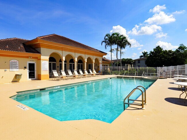 Building Photo - Bellamar 15385-411