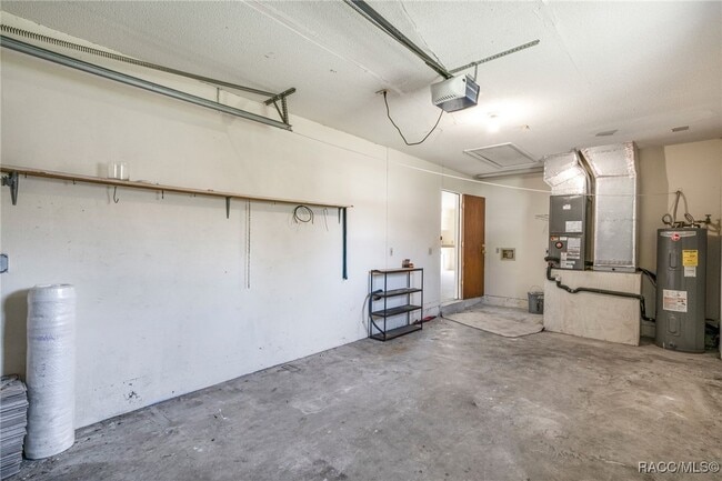 Building Photo - 4065 N Little Hawk Point
