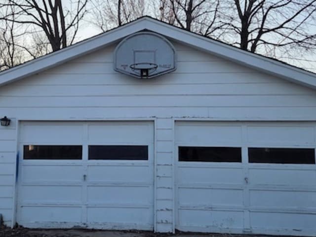 Building Photo - 2413 Eastline Dr