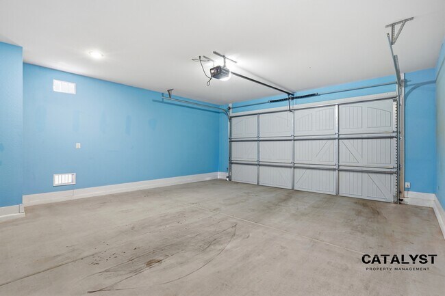 Building Photo - 6926 W Winston Dr