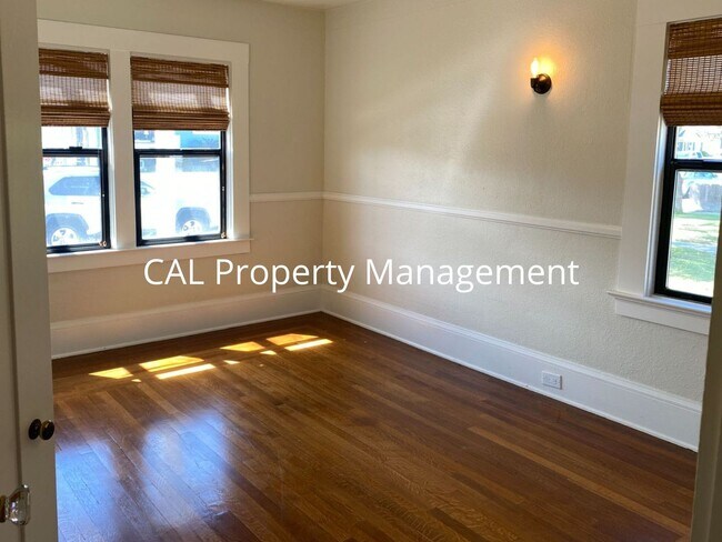 Building Photo - Stylish South Salinas Home | 2 Bed / 1.5 Bath | 1,370 sq ft