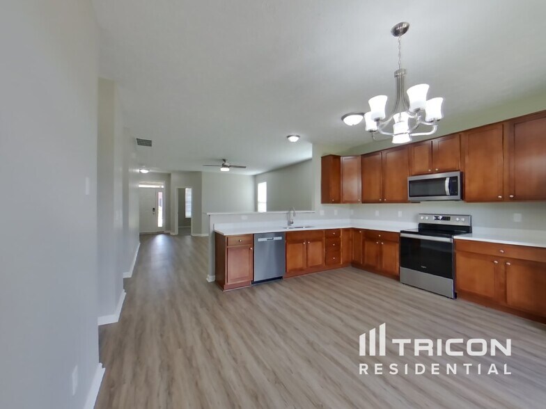 Building Photo - 8140 Elsen Ridge