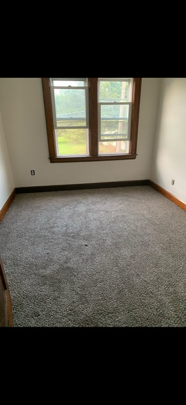 Building Photo - 3229 Lake Ave