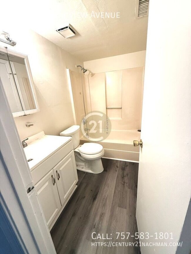 Building Photo - 1601 E Ocean View Ave