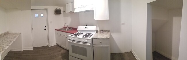 Building Photo - 5200 S Monitor Ave