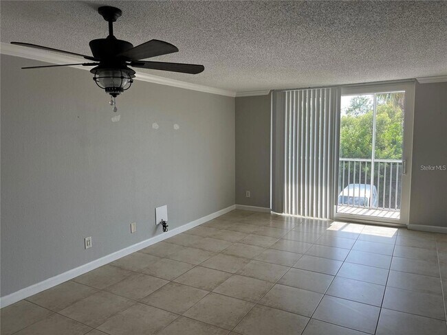 Building Photo - 2630 Coconut Bay Ln