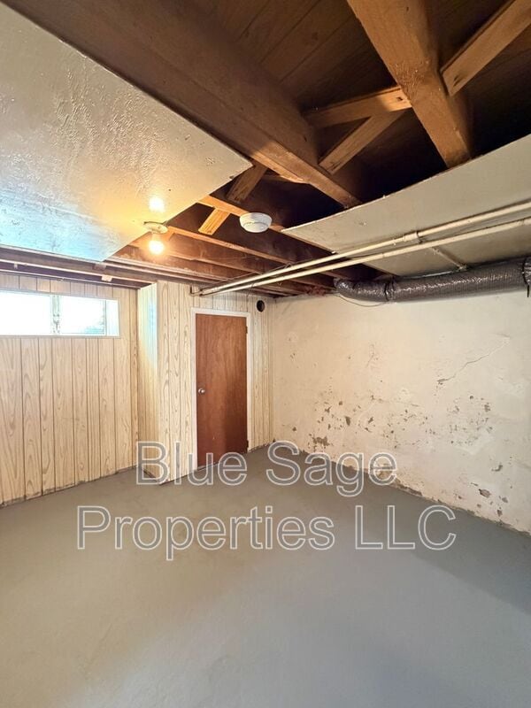 Building Photo - 66 Folcroft Ave