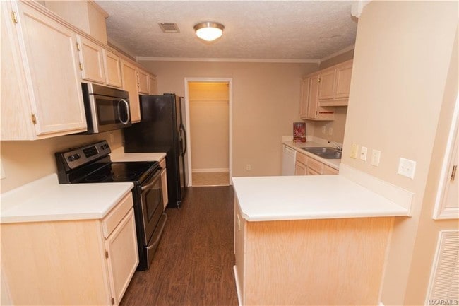 Building Photo - 8357 Grand Oaks Ct