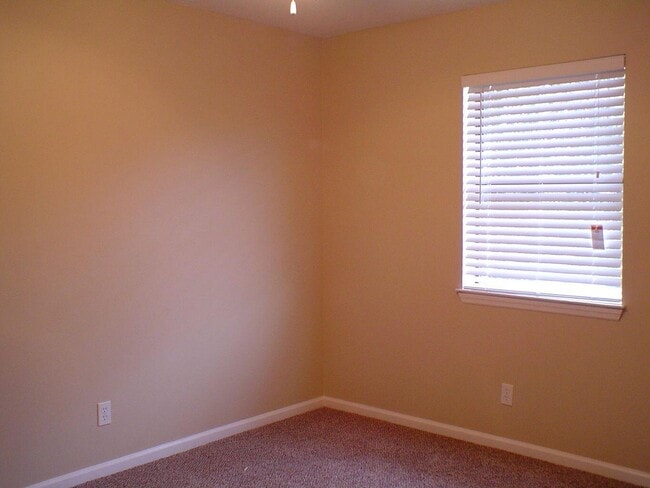Building Photo - 205 Benning Dr