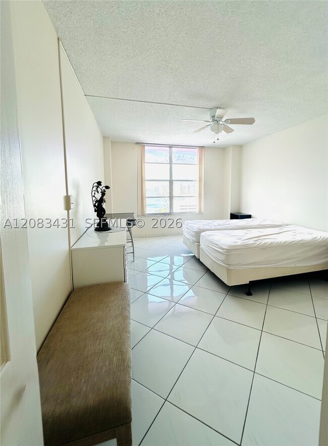 Building Photo - 3800 S Ocean Dr