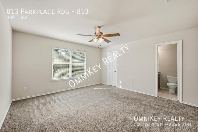 Building Photo - 813 Parkplace Ridge