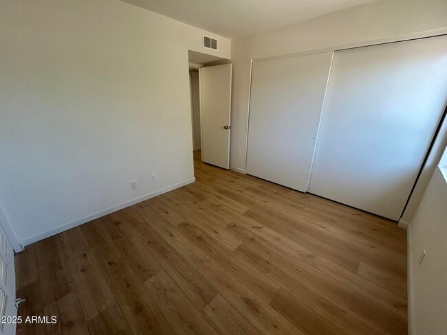 Building Photo - 6342 N 47th Ave