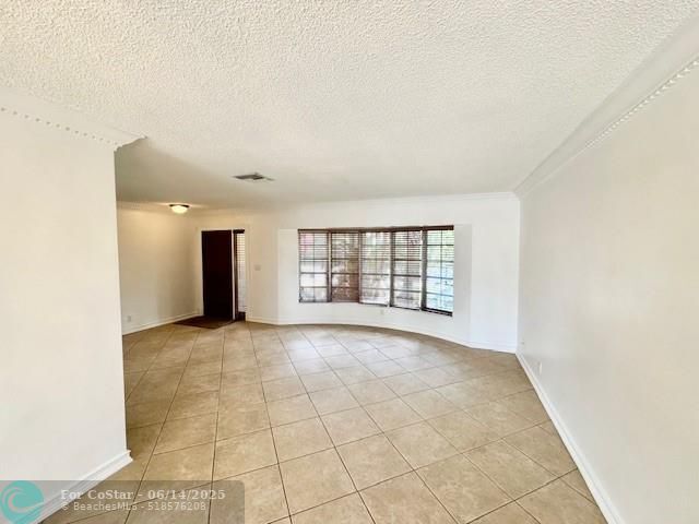 Building Photo - 3720 Coral Hills Dr
