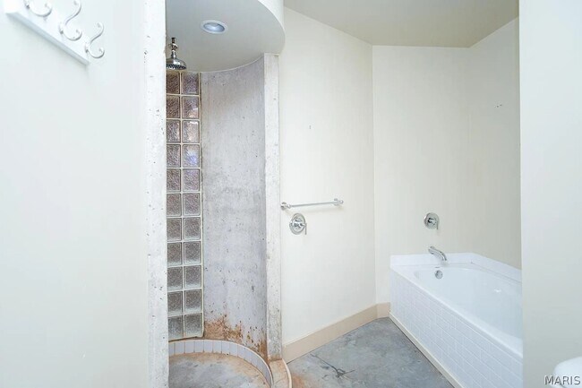 Building Photo - 1209 Washington Ave