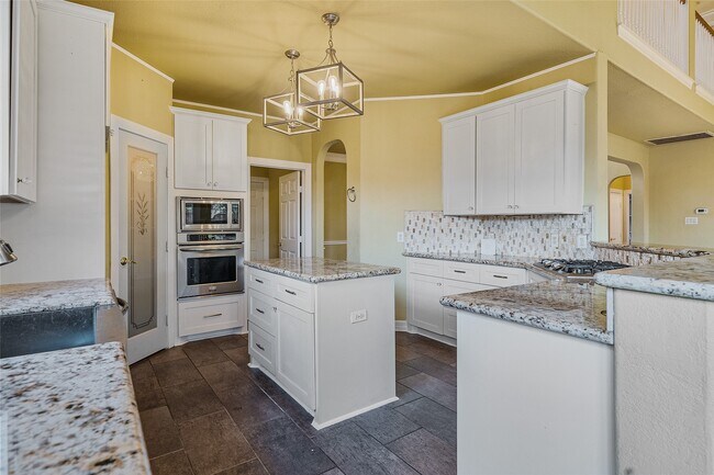 Building Photo - 3403 Hickory Creek Dr