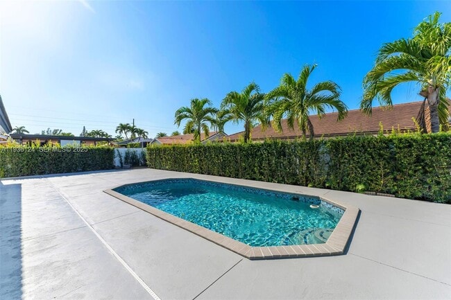 Building Photo - 15042 SW 149th Ct