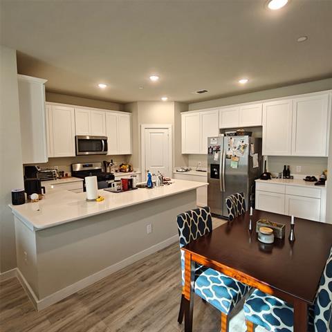 Building Photo - 1308 Creekbank Dr